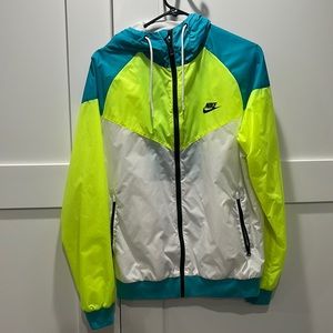 COPY - nike windbreaker!